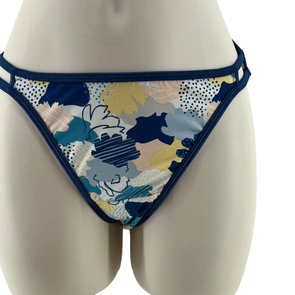 Vanity Fair 18108 Illumination String Bikini Panties Colorful Floral Print Size